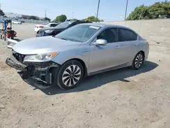 JHMCR6F50HC020590 2017 HONDA ACCORD