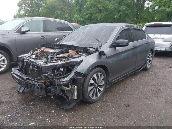 JHMCR6F50HC022730 2017 HONDA ACCORD - Image 2