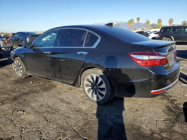 JHMCR6F50HC028267 2017 HONDA ACCORD - Image 2