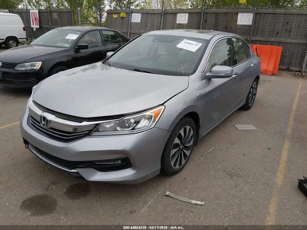 JHMCR6F50HC028608 2017 HONDA ACCORD - Image 2