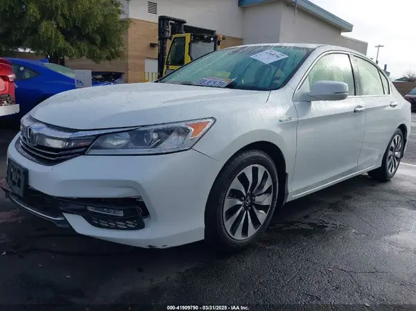 JHMCR6F50HC031783 2017 HONDA ACCORD - Image 2