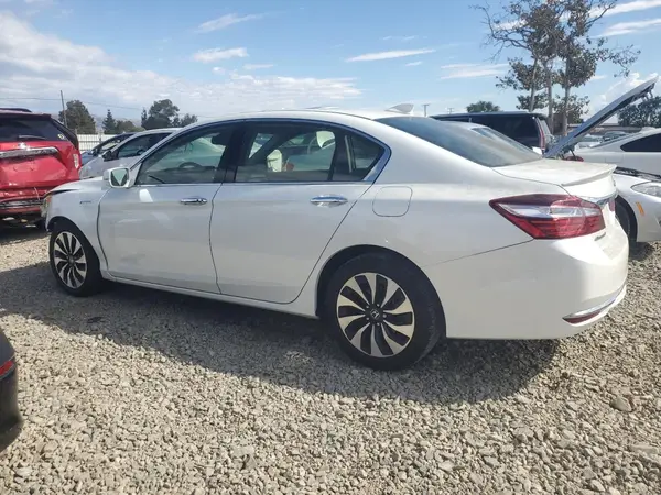 JHMCR6F51HC000199 2017 HONDA ACCORD - Image 2