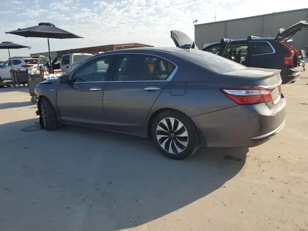JHMCR6F51HC003457 2017 HONDA ACCORD - Image 2