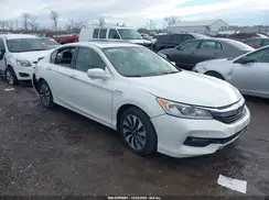 JHMCR6F51HC005404 2017 HONDA ACCORD