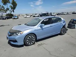 JHMCR6F51HC008982 2017 HONDA ACCORD