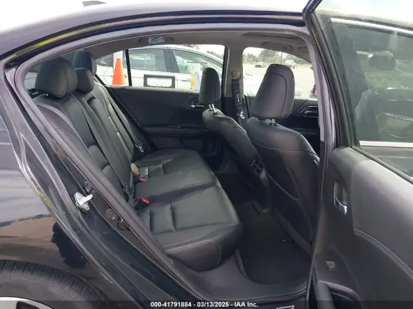 JHMCR6F51HC009016 2017 HONDA ACCORD - Image 8