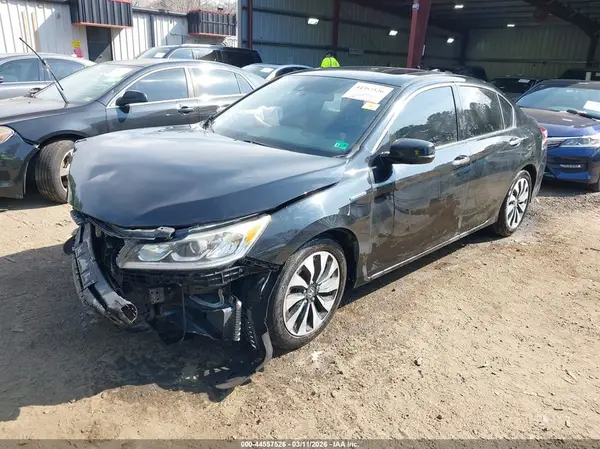 JHMCR6F51HC009792 2017 HONDA ACCORD - Image 2