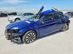 JHMCR6F51HC011901 2017 HONDA ACCORD