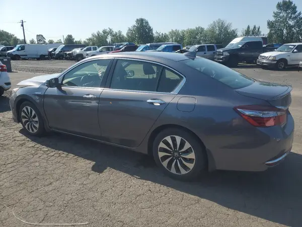 JHMCR6F51HC014555 2017 HONDA ACCORD - Image 2