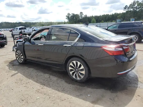 JHMCR6F51HC017004 2017 HONDA ACCORD - Image 2