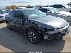 JHMCR6F51HC018847 2017 HONDA ACCORD