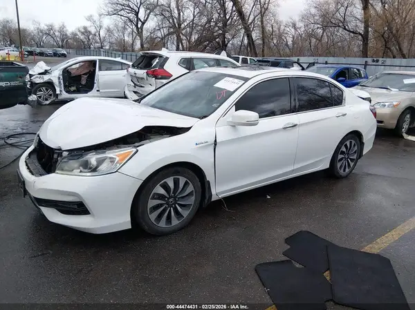 JHMCR6F51HC021537 2017 HONDA ACCORD - Image 2