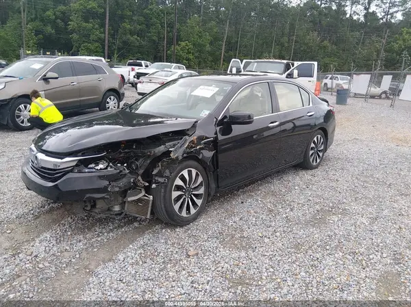 JHMCR6F51HC022168 2017 HONDA ACCORD - Image 2