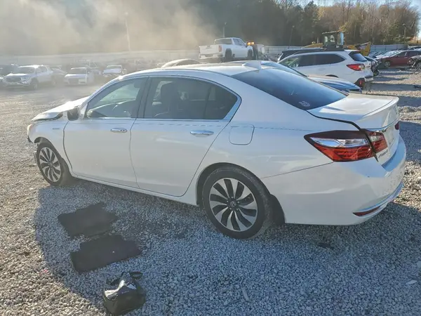JHMCR6F51HC023627 2017 HONDA ACCORD - Image 2