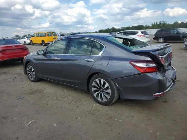 JHMCR6F51HC024826 2017 HONDA ACCORD - Image 2