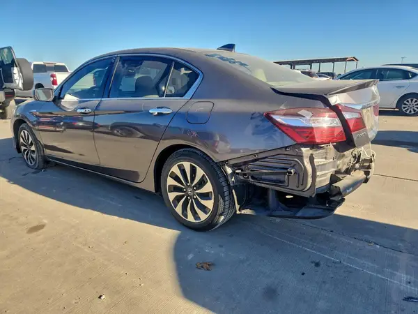 JHMCR6F51HC026706 2017 HONDA ACCORD - Image 2