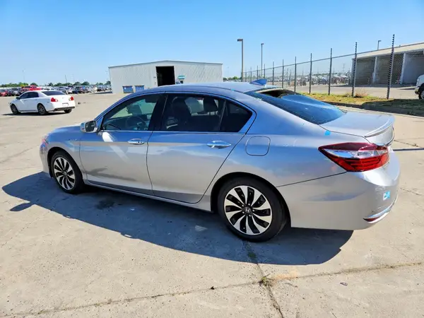 JHMCR6F51HC030187 2017 HONDA ACCORD - Image 2