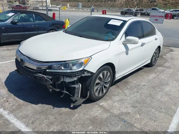 JHMCR6F52HC000650 2017 HONDA ACCORD - Image 2