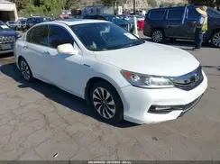 JHMCR6F52HC002057 2017 HONDA ACCORD