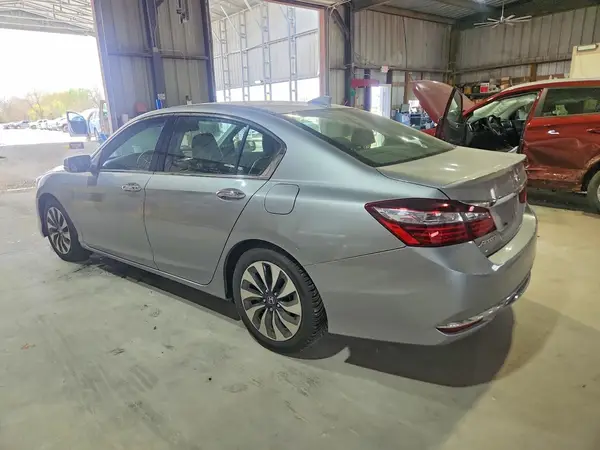 JHMCR6F52HC002219 2017 HONDA ACCORD - Image 2