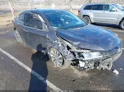 JHMCR6F52HC002835 2017 HONDA ACCORD