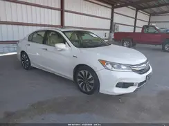 JHMCR6F52HC003340 2017 HONDA ACCORD