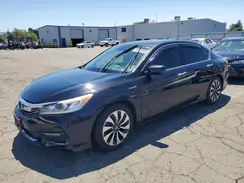 JHMCR6F52HC003855 2017 HONDA ACCORD