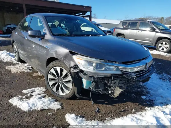 JHMCR6F52HC006285 2017 HONDA ACCORD - Image 1