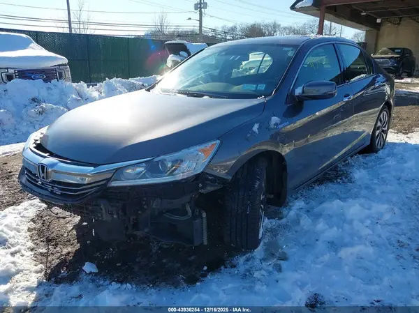 JHMCR6F52HC006285 2017 HONDA ACCORD - Image 2