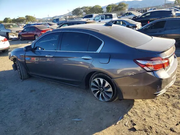 JHMCR6F52HC009994 2017 HONDA ACCORD - Image 2