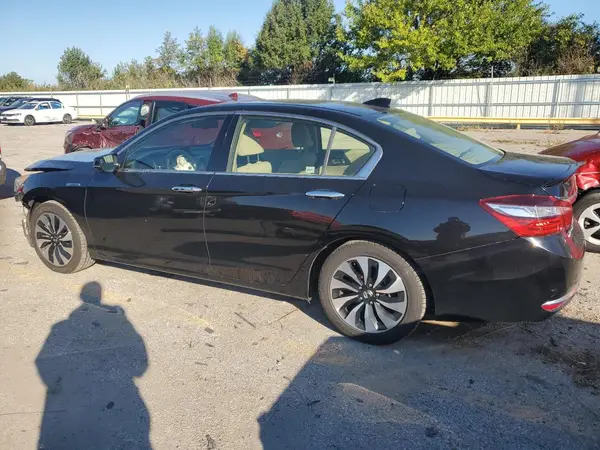 JHMCR6F52HC010434 2017 HONDA ACCORD - Image 2