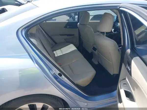 JHMCR6F52HC012118 2017 HONDA ACCORD - Image 8
