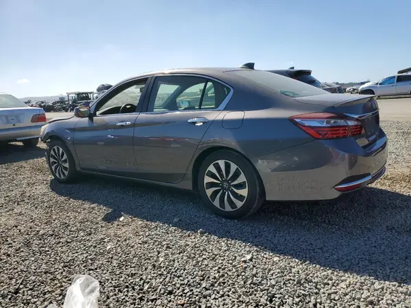 JHMCR6F52HC012488 2017 HONDA ACCORD - Image 2