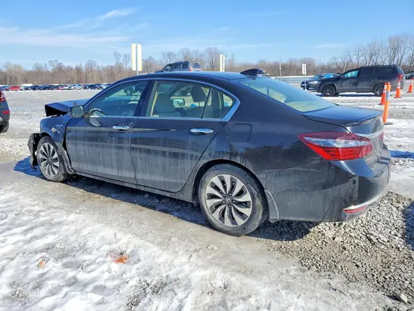 JHMCR6F52HC013477 2017 HONDA ACCORD - Image 2
