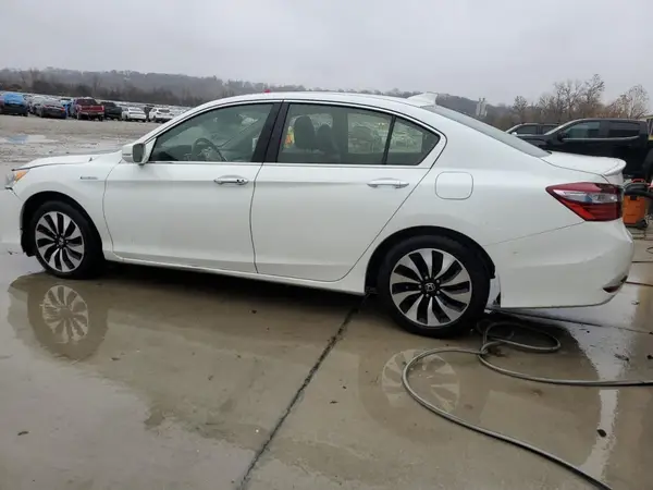 JHMCR6F52HC015004 2017 HONDA ACCORD - Image 2