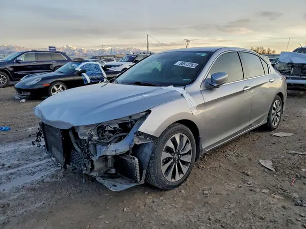 JHMCR6F52HC015777 2017 HONDA ACCORD