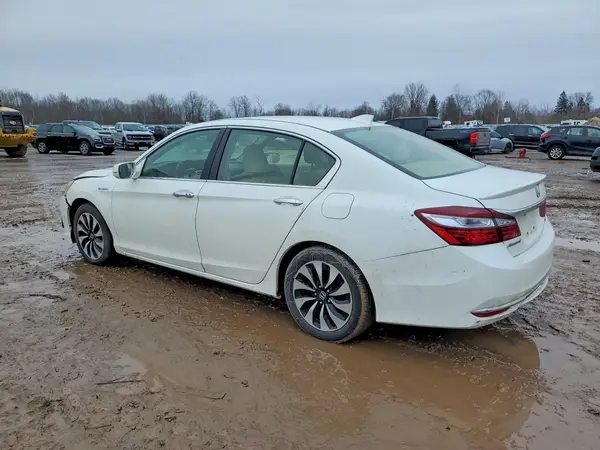 JHMCR6F52HC016427 2017 HONDA ACCORD - Image 2