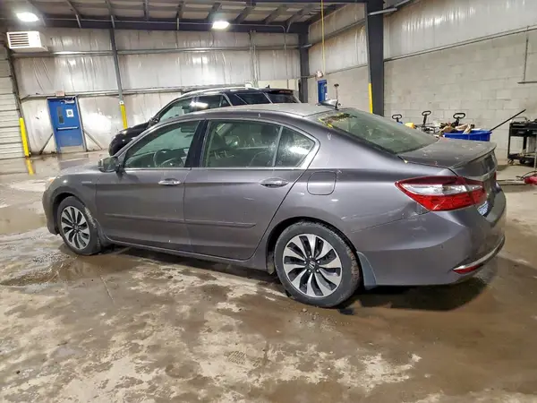JHMCR6F52HC017030 2017 HONDA ACCORD - Image 2