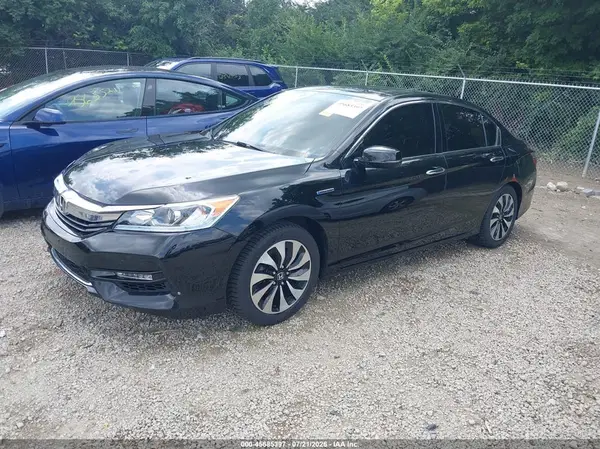 JHMCR6F52HC019179 2017 HONDA ACCORD - Image 2