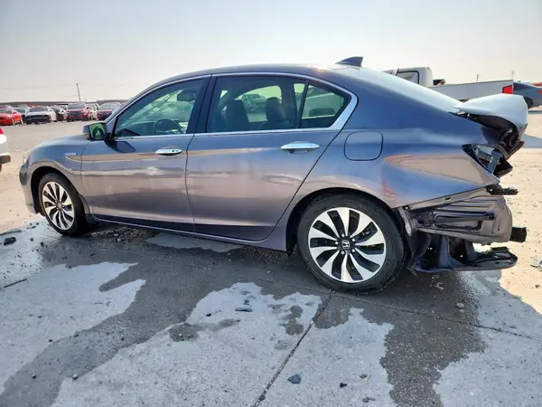 JHMCR6F52HC023281 2017 HONDA ACCORD - Image 2