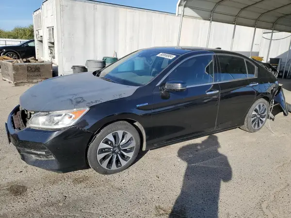 JHMCR6F52HC026780 2017 HONDA ACCORD - Image 1