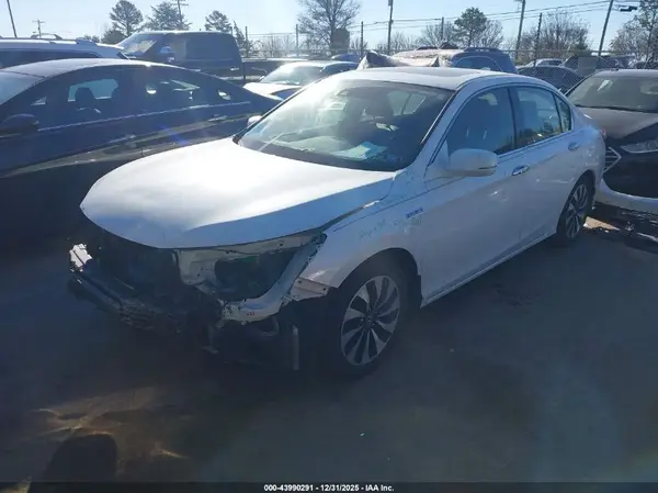 JHMCR6F52HC030618 2017 HONDA ACCORD - Image 2