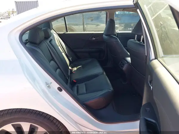 JHMCR6F52HC030926 2017 HONDA ACCORD - Image 8