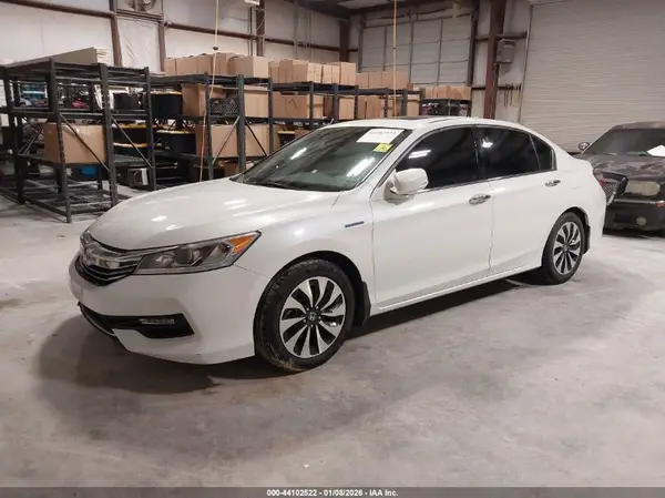 JHMCR6F53HC009972 2017 HONDA ACCORD - Image 2