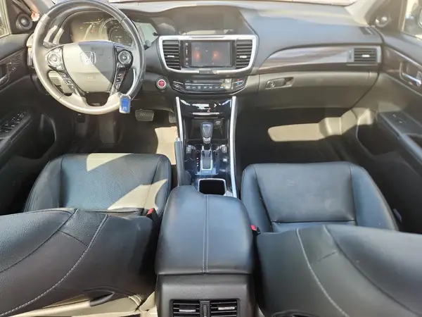 JHMCR6F53HC013519 2017 HONDA ACCORD - Image 8