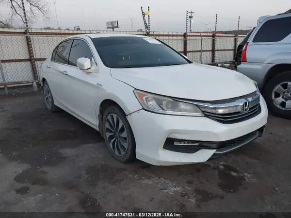 JHMCR6F53HC013665 2017 HONDA ACCORD - Image 1