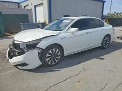 JHMCR6F53HC023189 2017 HONDA ACCORD