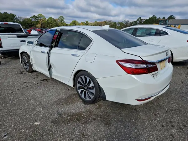 JHMCR6F53HC023953 2017 HONDA ACCORD - Image 2
