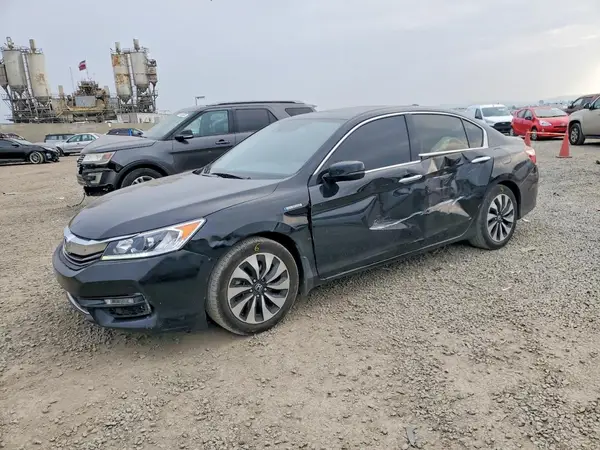 JHMCR6F53HC026884 2017 HONDA ACCORD - Image 1
