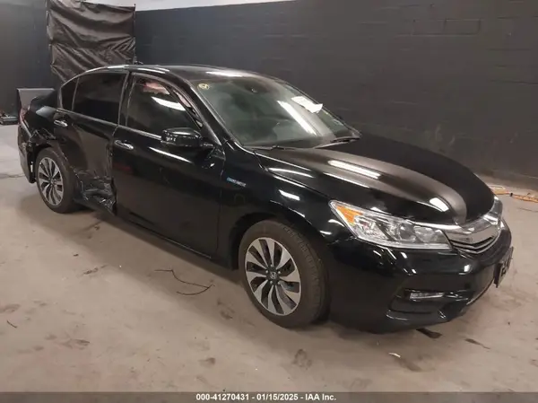 JHMCR6F53HC029039 2017 HONDA ACCORD - Image 1
